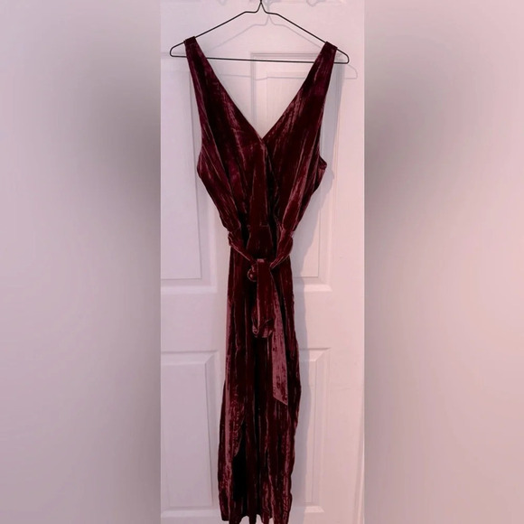 BB Dakota crushed velvet jumpsuit velour bordeaux sheen crinkled holidays US4 - Picture 2 of 5